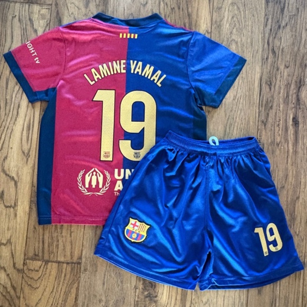 LAMINE YAMAL YOUTH SOCCER JERSEY SET KIDS SIZE 30 Age 12-14 - SHIPS SAME DAY